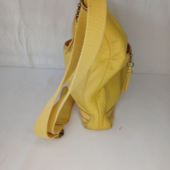 The Sak Leather Crossbody Purse Shoulder Bag Handbag Yellow Adjustable Strap - Picture 4 of 16